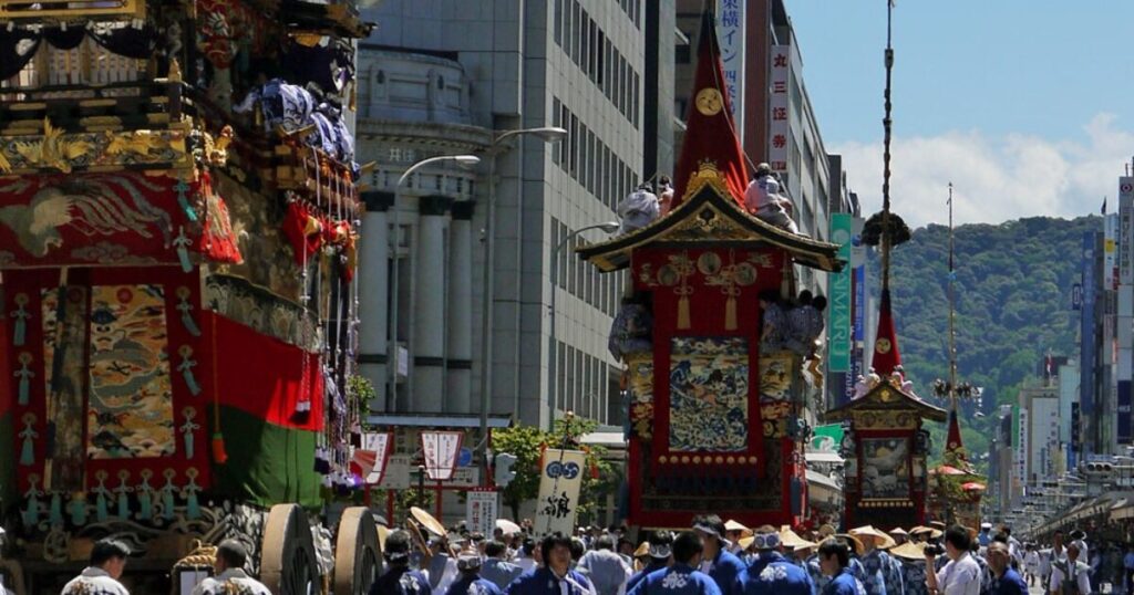 祇園祭山鉾巡行