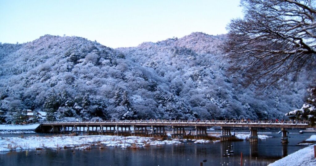 冬の渡月橋